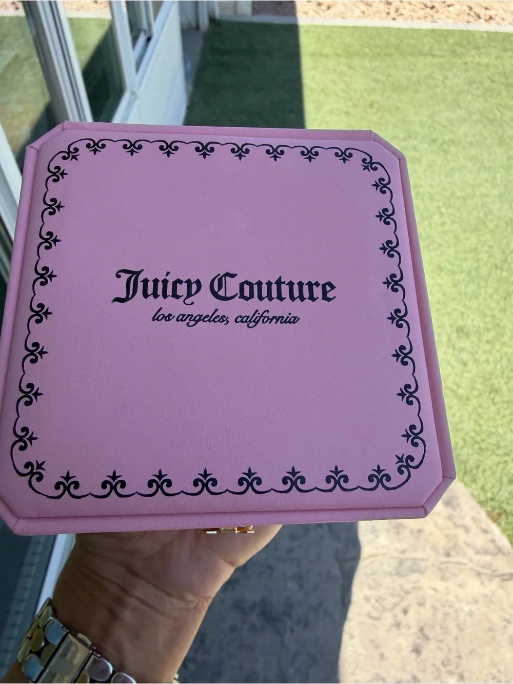 Juicy Couture fashion forward